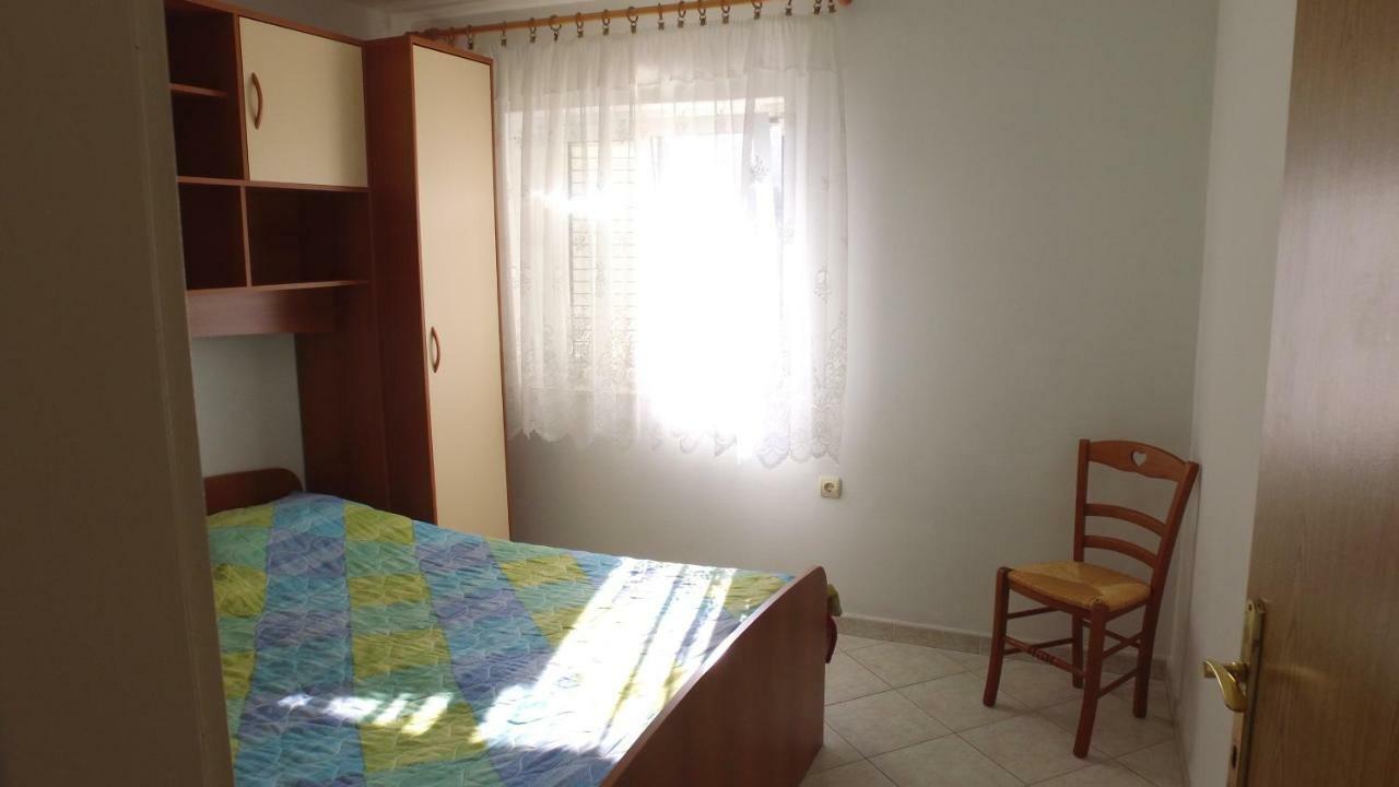 Apartment Karuza Rukavac Vis Exterior foto